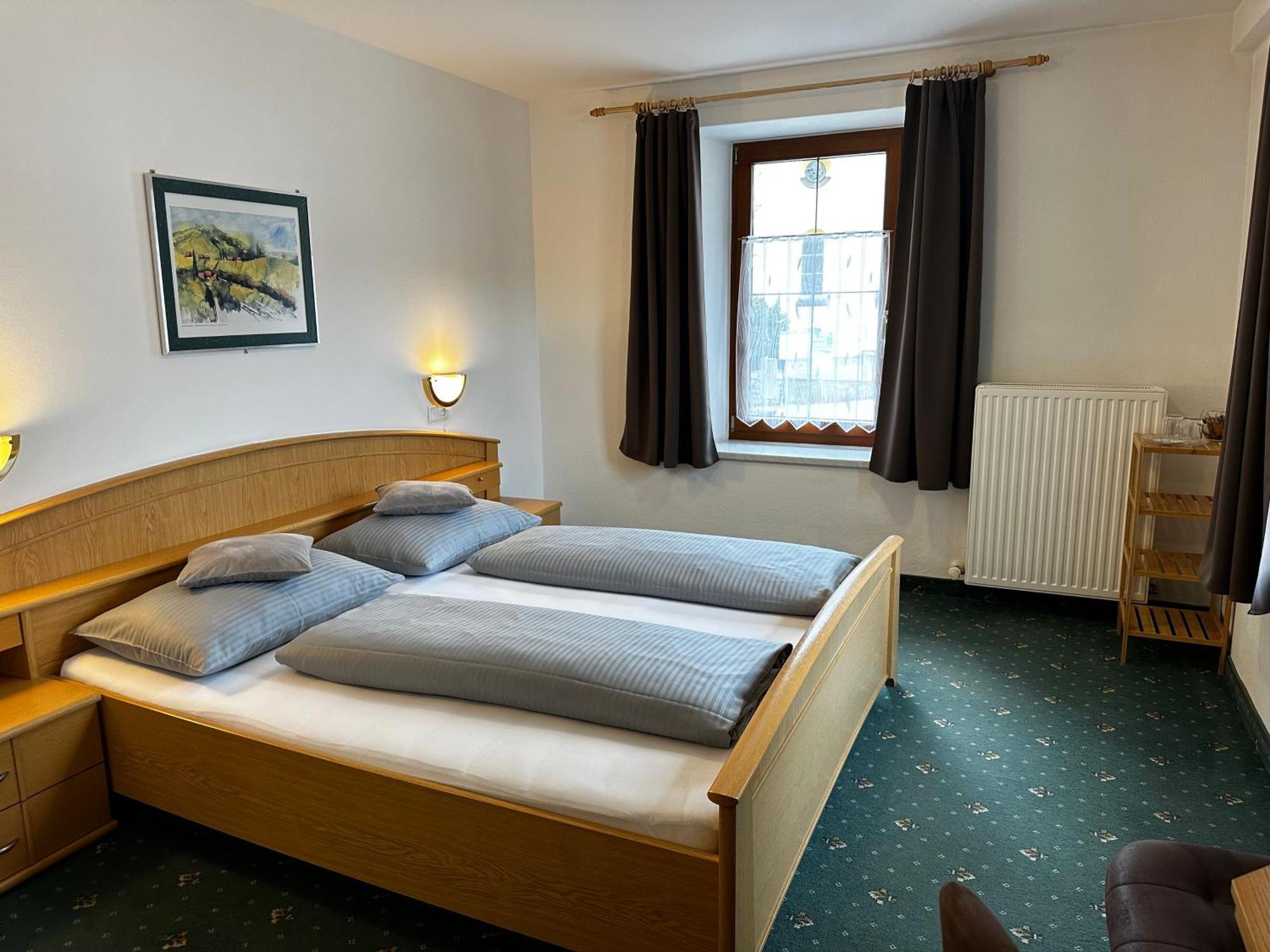 Bed and Breakfast Goldener Adler Scharnitz Exteriér fotografie