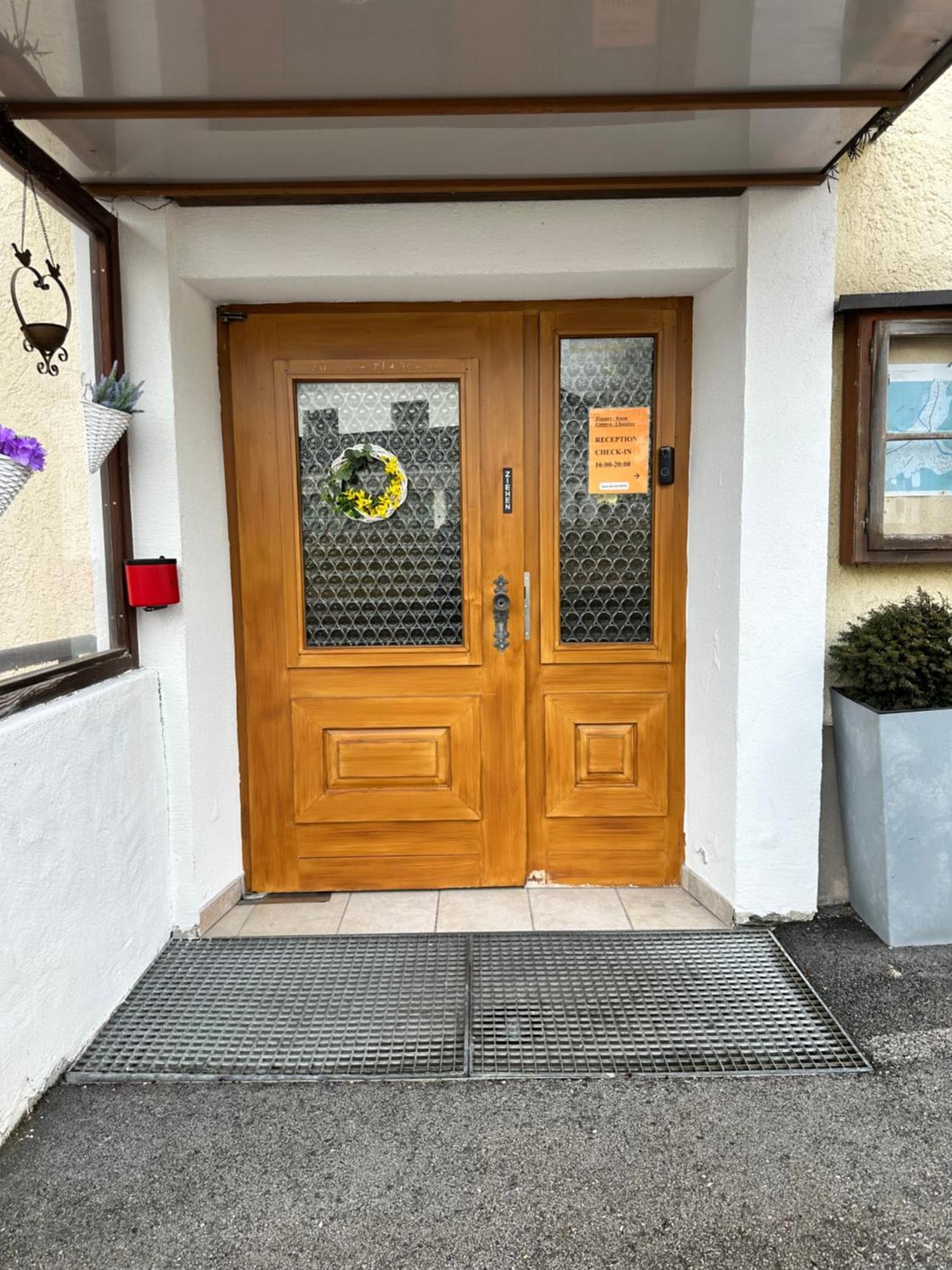 Bed and Breakfast Goldener Adler Scharnitz Exteriér fotografie