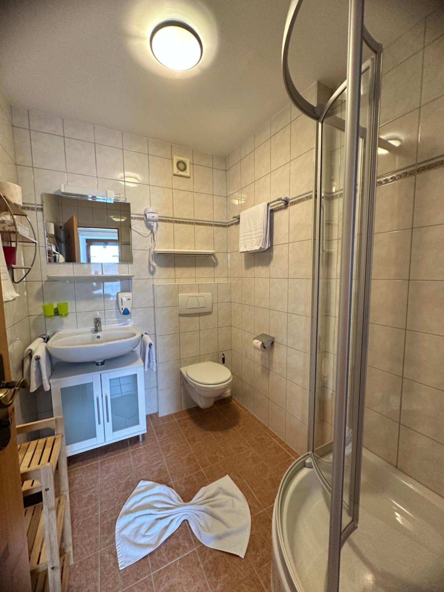 Bed and Breakfast Goldener Adler Scharnitz Exteriér fotografie