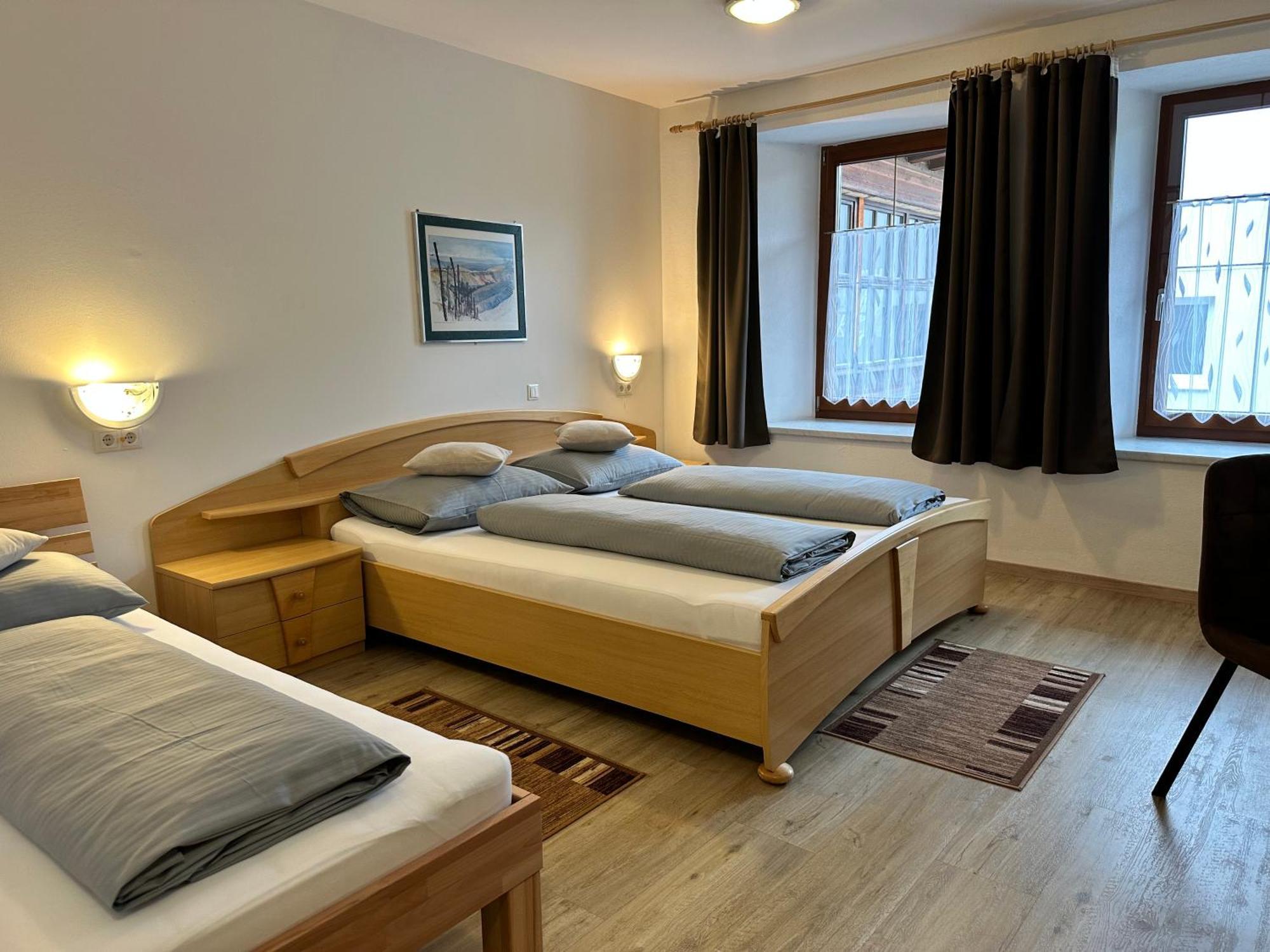 Bed and Breakfast Goldener Adler Scharnitz Exteriér fotografie